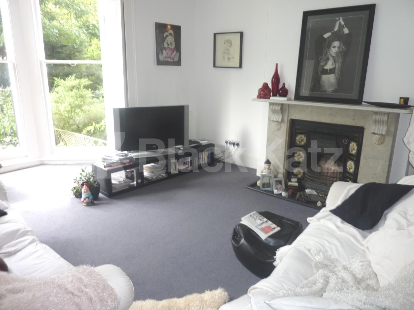 			CONTEMPORARY 1 BED NEAR PRIMROSE HILL, 1 Bedroom, 1 bath, 1 reception Flat			 Primrose Gardens , PRIMROSE HILL